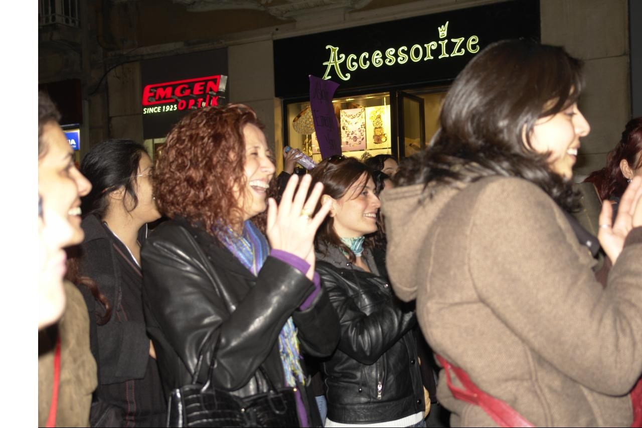 d&uuml;nya emek&ccedil;i kadınlar g&uuml;n&uuml;